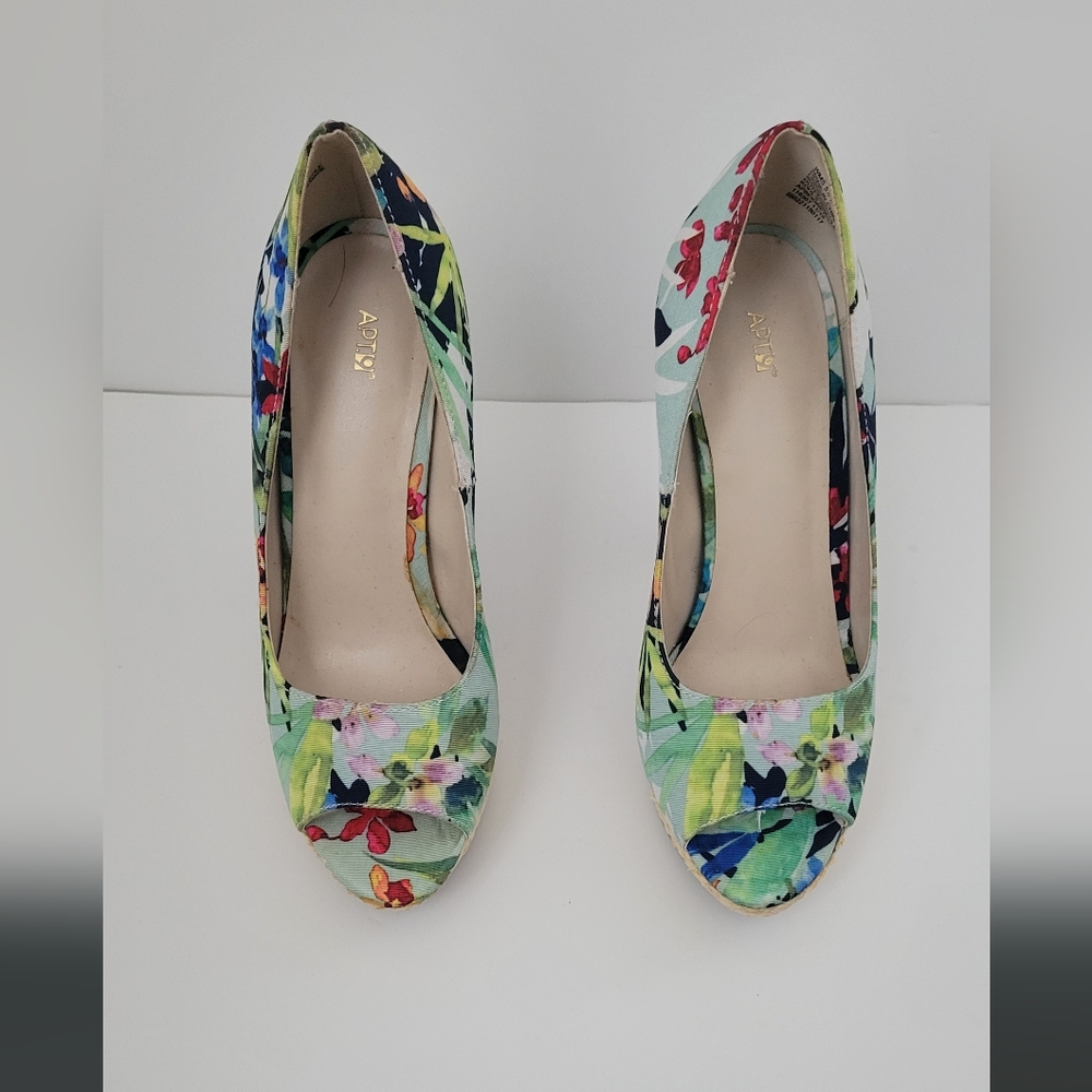 Apt. 9 Multicolor Floral Heels